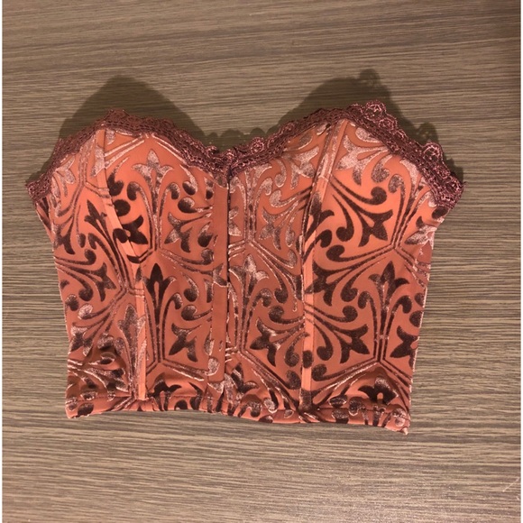 Forever 21 Tops - Pink Velvet Pattern Corset Top